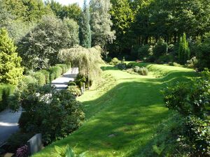 Wahlgräber auf dem Waldfriedhof Reinshagen