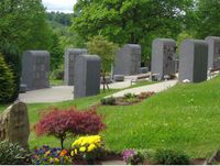 Neue Urnenkolumbarien auf dem Friedhof Bliedinghausen