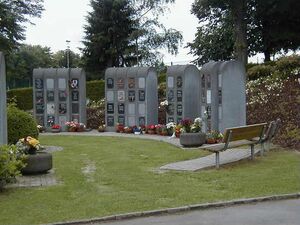 Urnenkolumbarien auf dem Friedhof Bliedinghausen