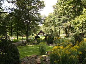 Stadtpark, Hautpallee